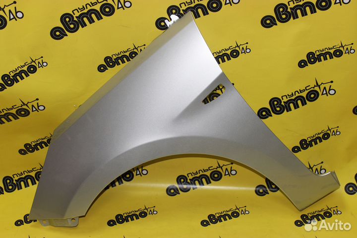 Крыло переднее Хендай Солярис левое серебристый