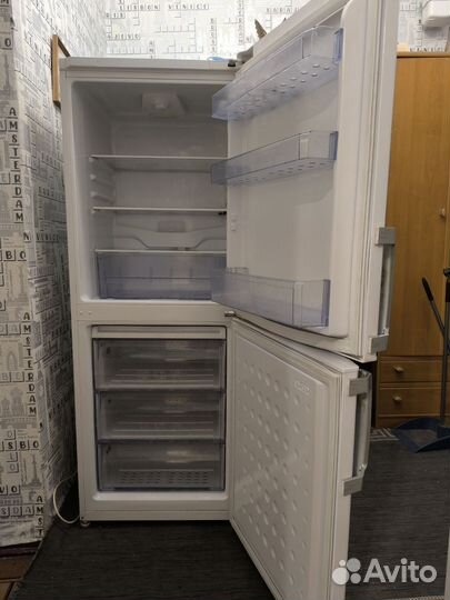 Холодильник beko