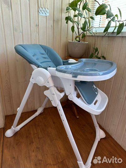Стульчик для кормления Capella S-215