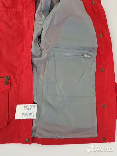 Ветровка женская