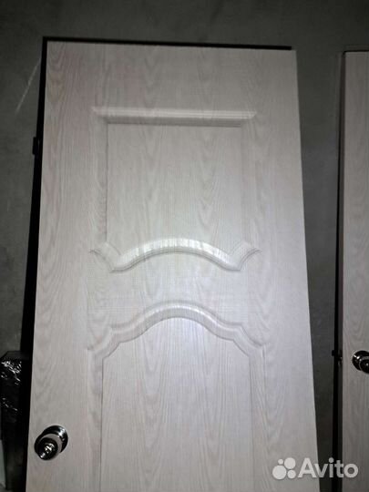 Дверь