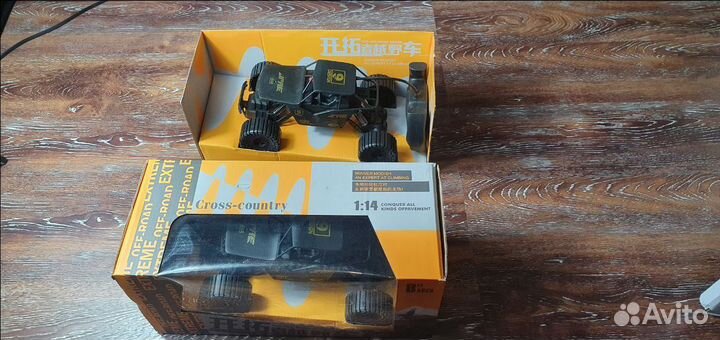 Машинка на пульте управления