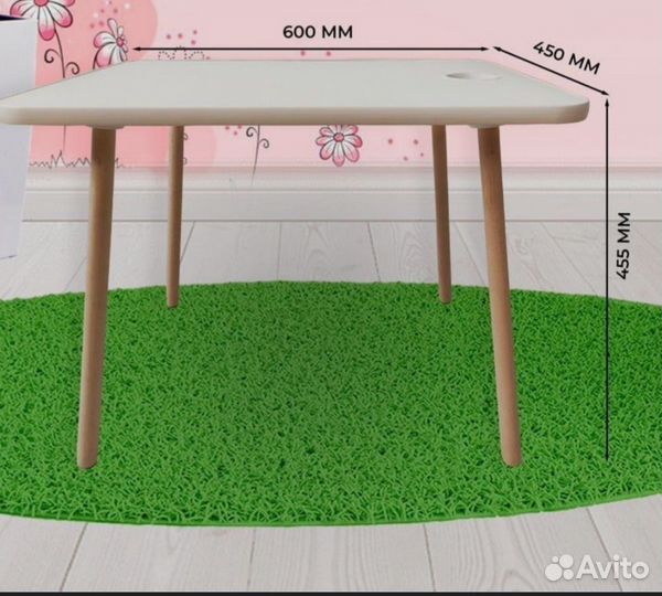 Детский стол и 2 стула новые