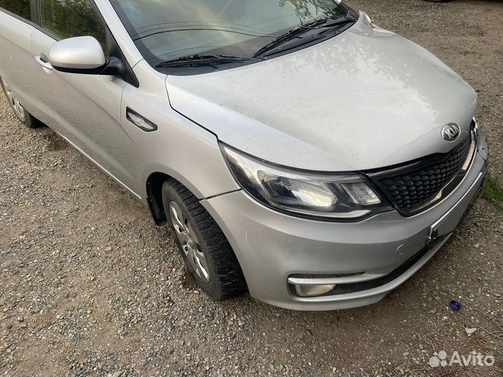 Kia Rio 1.4 МТ, 2016, битый, 200 000 км