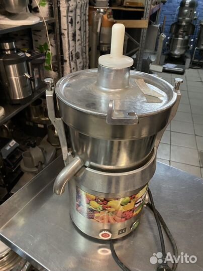 Соковыжемалка универсальная