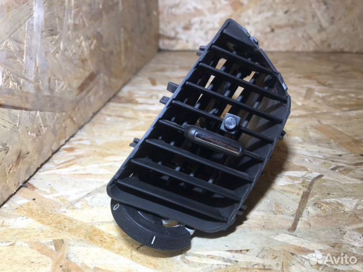 Дефлектор правый Opel Insignia LAF 2010