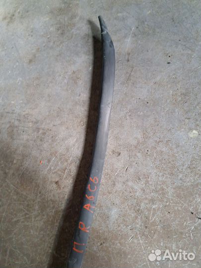 Молдинг лобового стекла Audi A6 C6