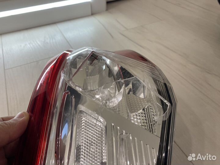 Фонарь задний