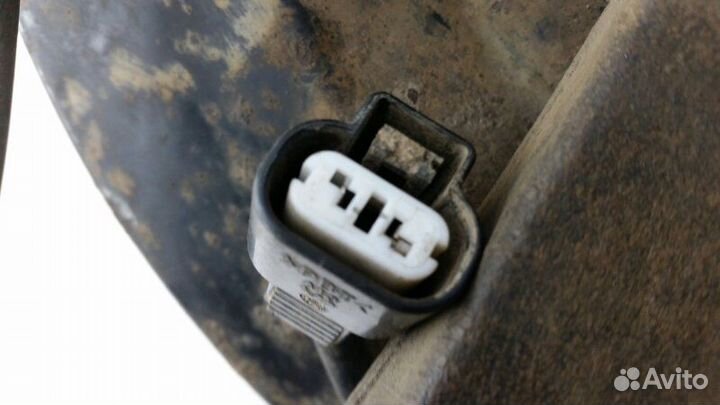 Ступица передняя левая Mitsubishi Pajero Sport