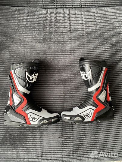 Мотоботы Berik Donington