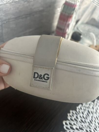 Очки солнцещащитные фирмы D&G(оригинал )