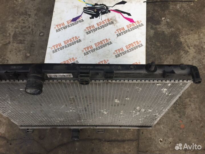 Пежо 207 Радиатор охлаждающей жидкости