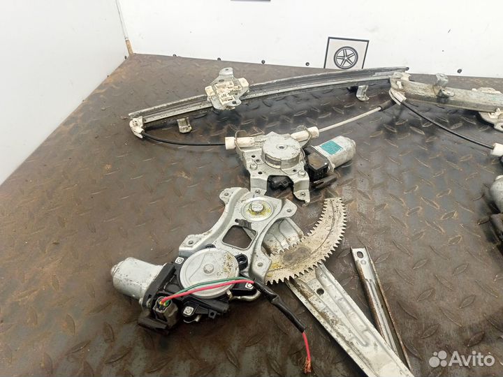 Стеклоподъемник электр. для Nissan Tiida C11