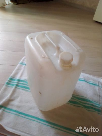 Канистра пластиковая 20 литров