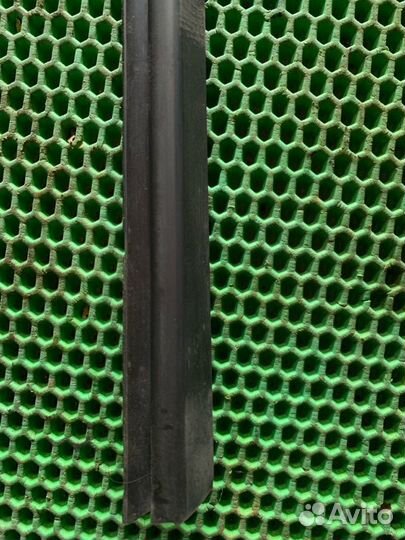 Бархотка передняя правая Opel Astra H Z18XER 2007