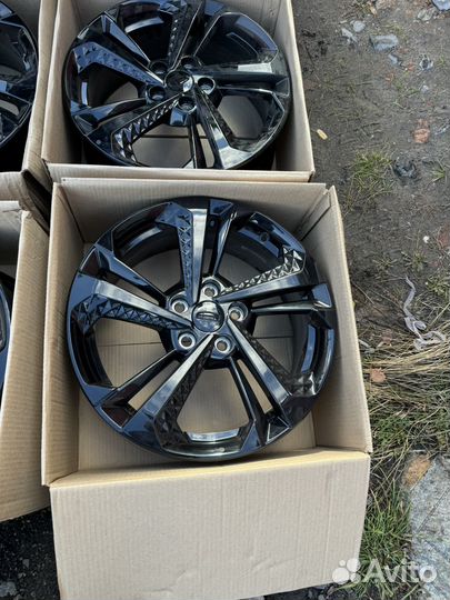 R18 5*114.3 диски оригинал Geely Coolray оригинал