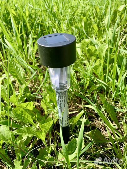 Светильник садовый на солнечных батареях