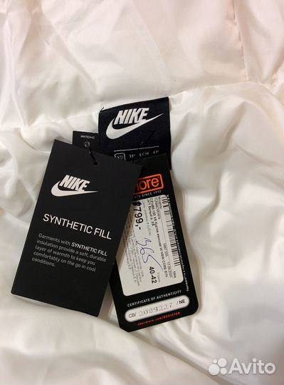 Куртка жен. утепл. Nike новая разм.XS оригинал