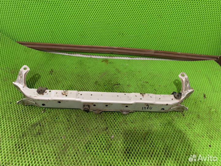 Верхняя часть телевизора Chery Indis