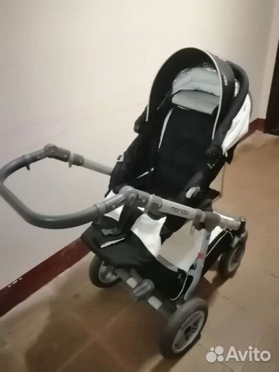Детская коляска 3 в 1