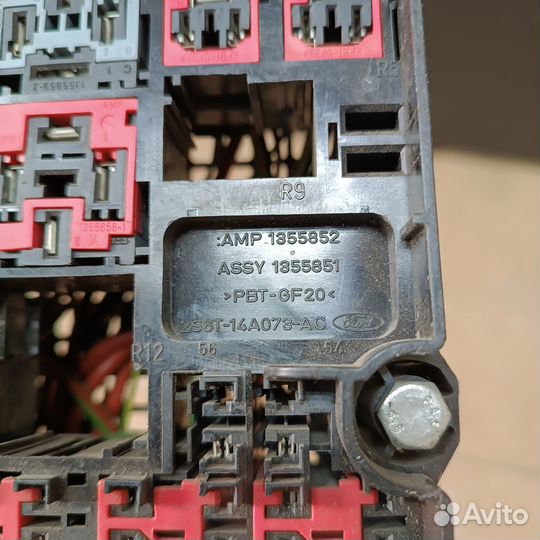 Блок предохранителей салона Ford Fiesta Mk 5