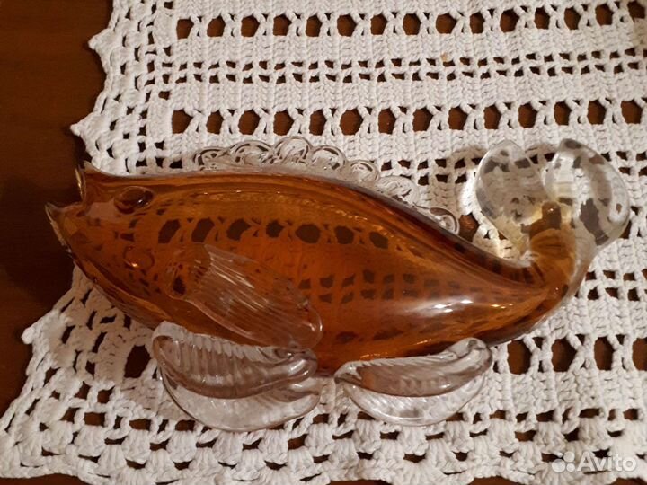 Винтажная рыбка из цветного стекла