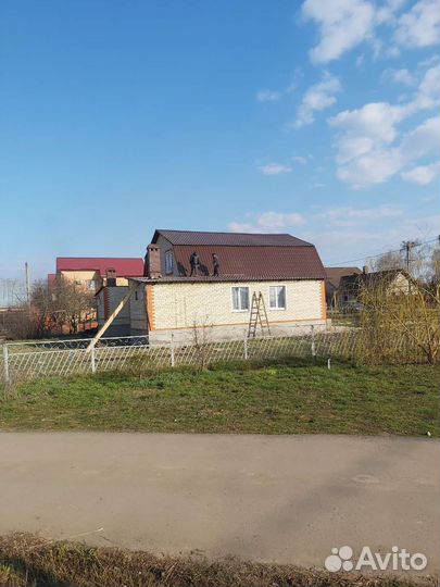 Бригада строителей