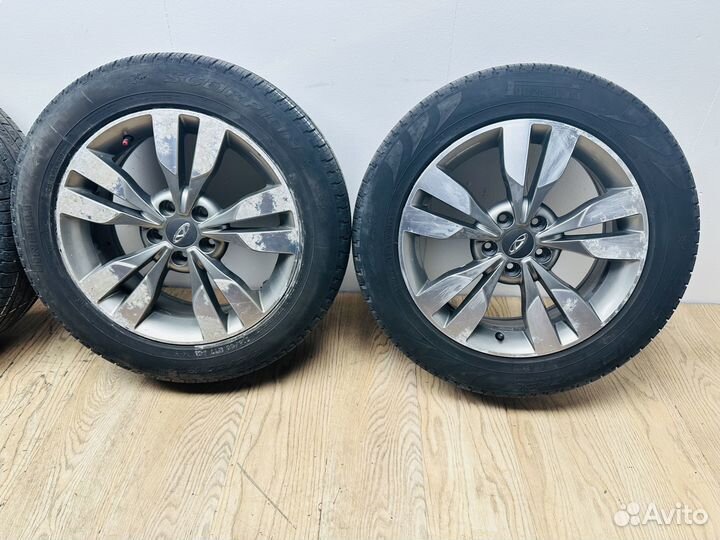 R17 Pirelli Scorpion Verde 215/60, PCD 5x114.3 DIA 60.1