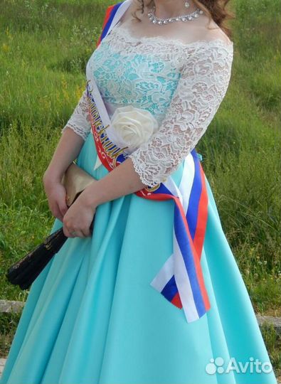 Вечернее платье