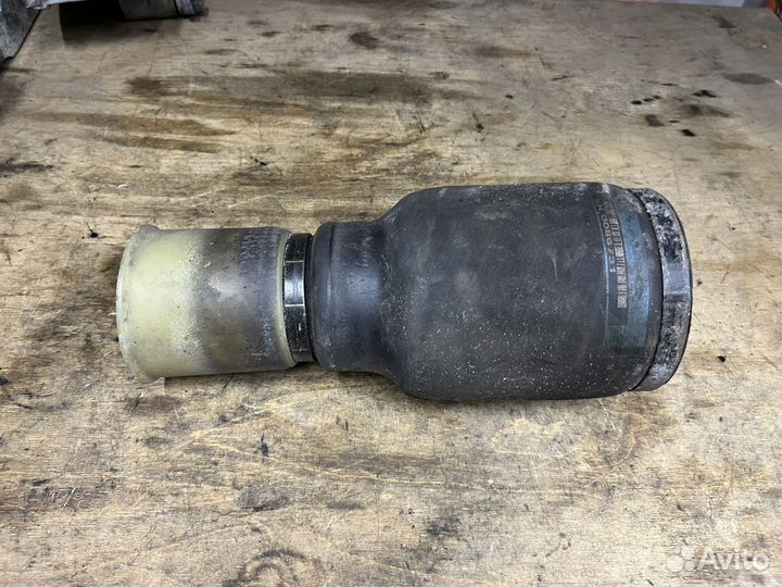 Пневмоподушка задняя правая BMW E39