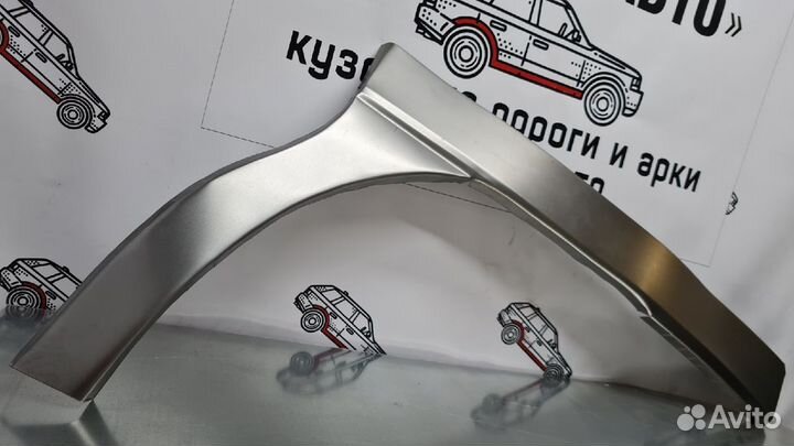 Mitsubishi Delica арки передних крыльев правый