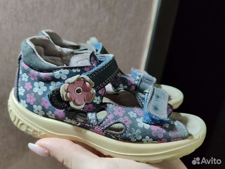 Сандалии котофей 24