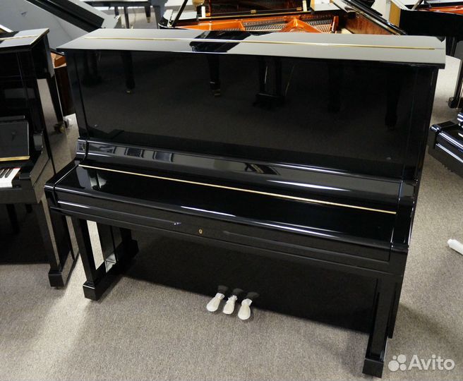 Акустическое пианино Yamaha (аксессуары в подарок)