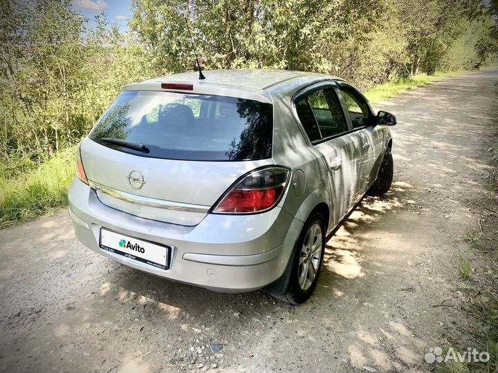 Opel Astra 1.6 МТ, 2013, 88 000 км
