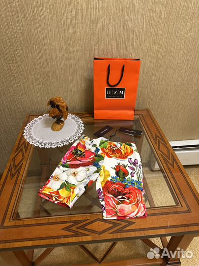 Шорты dolce gabbana для девочки р.110 новые