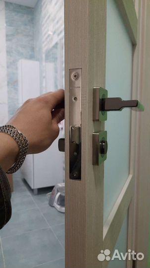 Установка межкомнатных и входных дверей