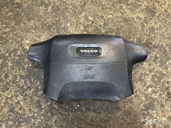 Подушка безопасности водителя Volvo 850