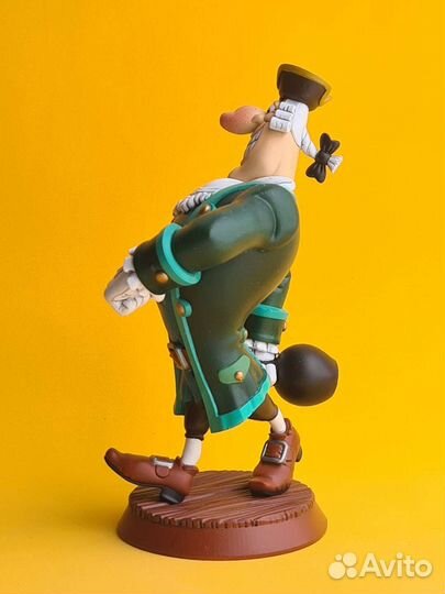 Доктор Ливси фигурка