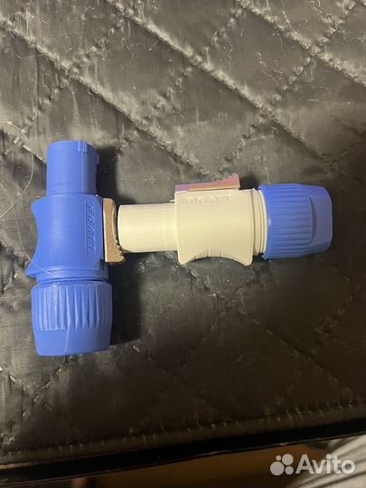 Powercon (пауэркон)