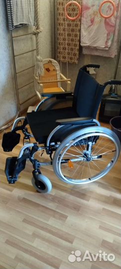 Инвалидная коляска новая