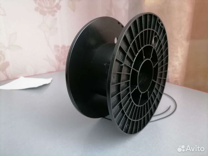 Катушка пластиковая