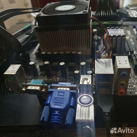 Мать MSI 7309 + 4 ядра+4гб озу