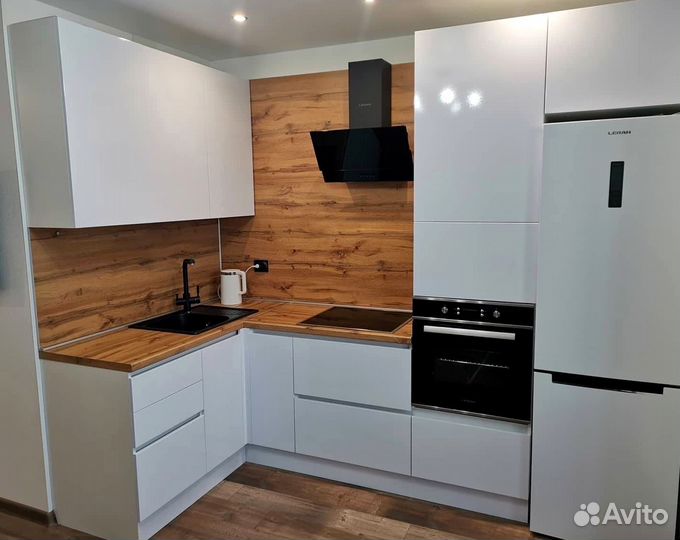 Современный кухонный гарнитур под ключ