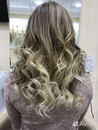 Модель на наращивание волос