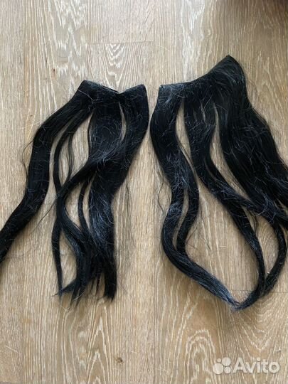 Волосы на заколках