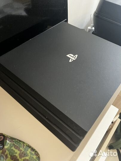 Sony PS4 pro 1tb