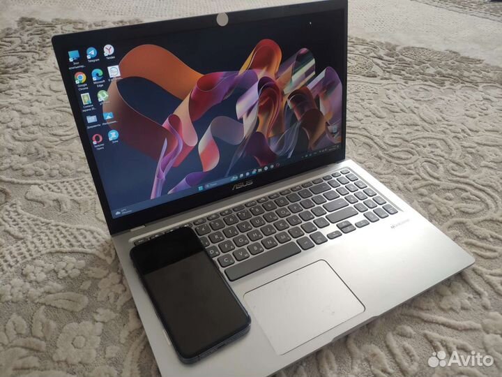 Ноутбук Asus Windows 11