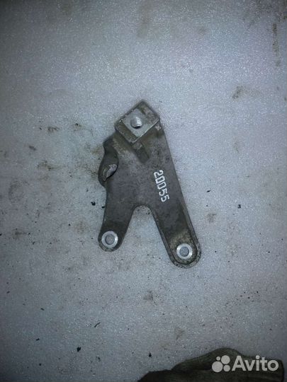 Кронштейн кпп Ford Focus/C-Max