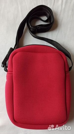 Сумка-термос Avent. Даже этикетка хорошо читаема