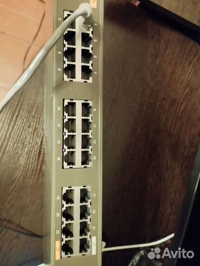 Коммутатор Dlink DGS1224T